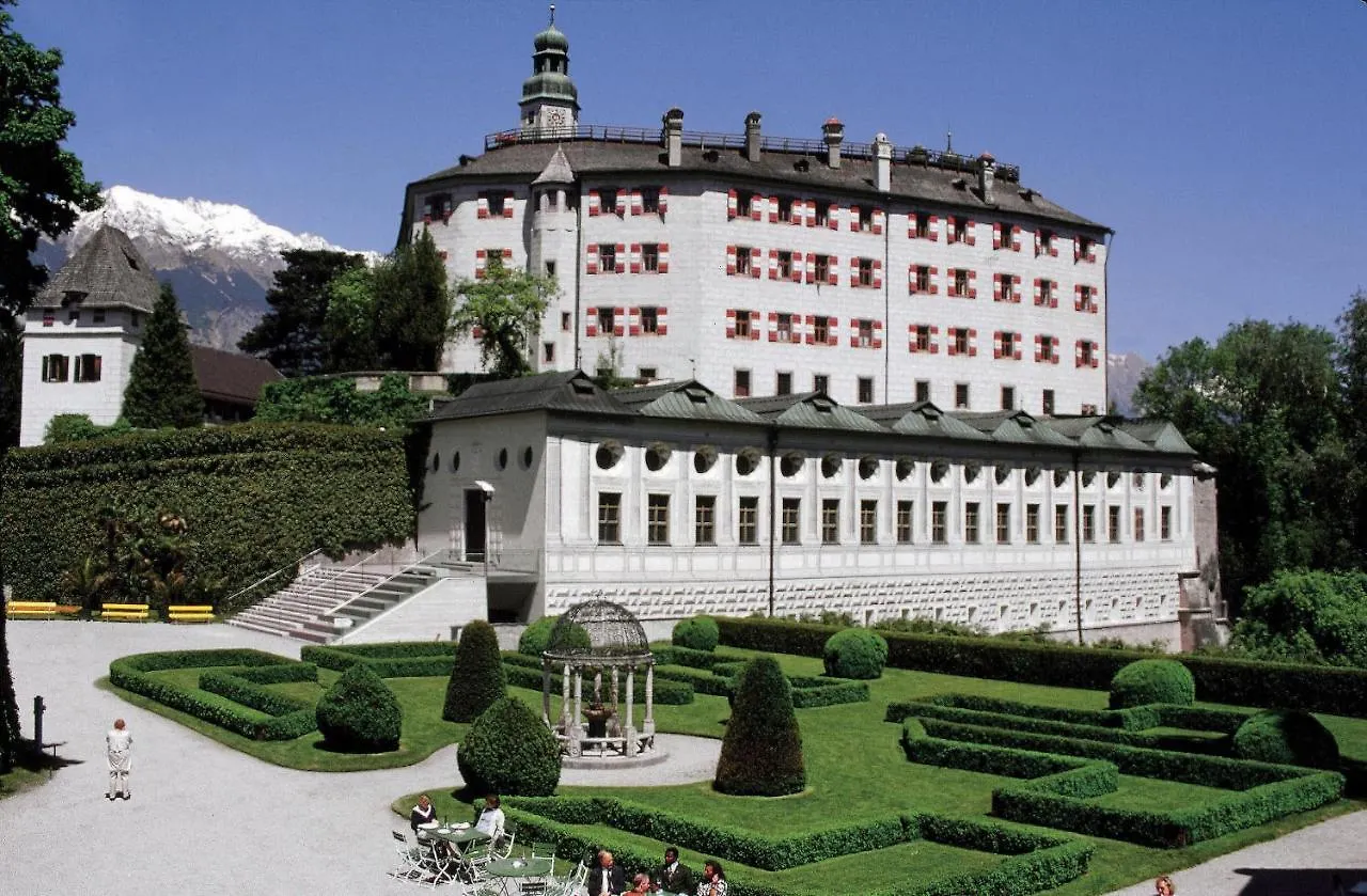 Huge Apartment In Awesome Location With Parking Innsbruck